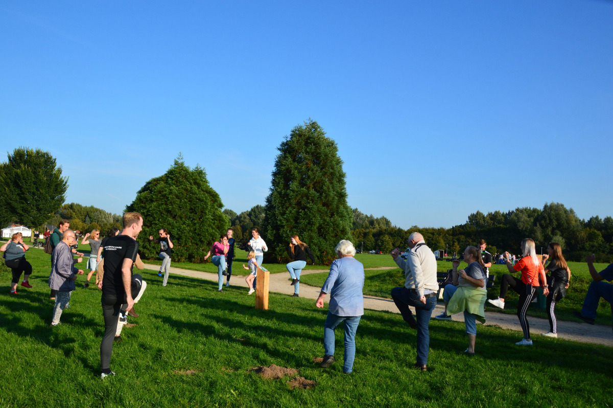 7 mei vindt de grote opening van de nieuwe QR-FIT beweegroute in Drunen plaats. De bijeenkomst is om 11.00 uur bij Sporthal Dillenburcht (Tinie de Munnikstraat 5, Drunen).