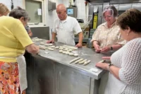 (Z28) Worstenbroodjes bakken - 21 juli 13:00 uur