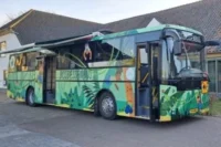 (Z45) Met de Bosbessenbus naar het oorlogsmuseum - 27 juli 13:15 uur